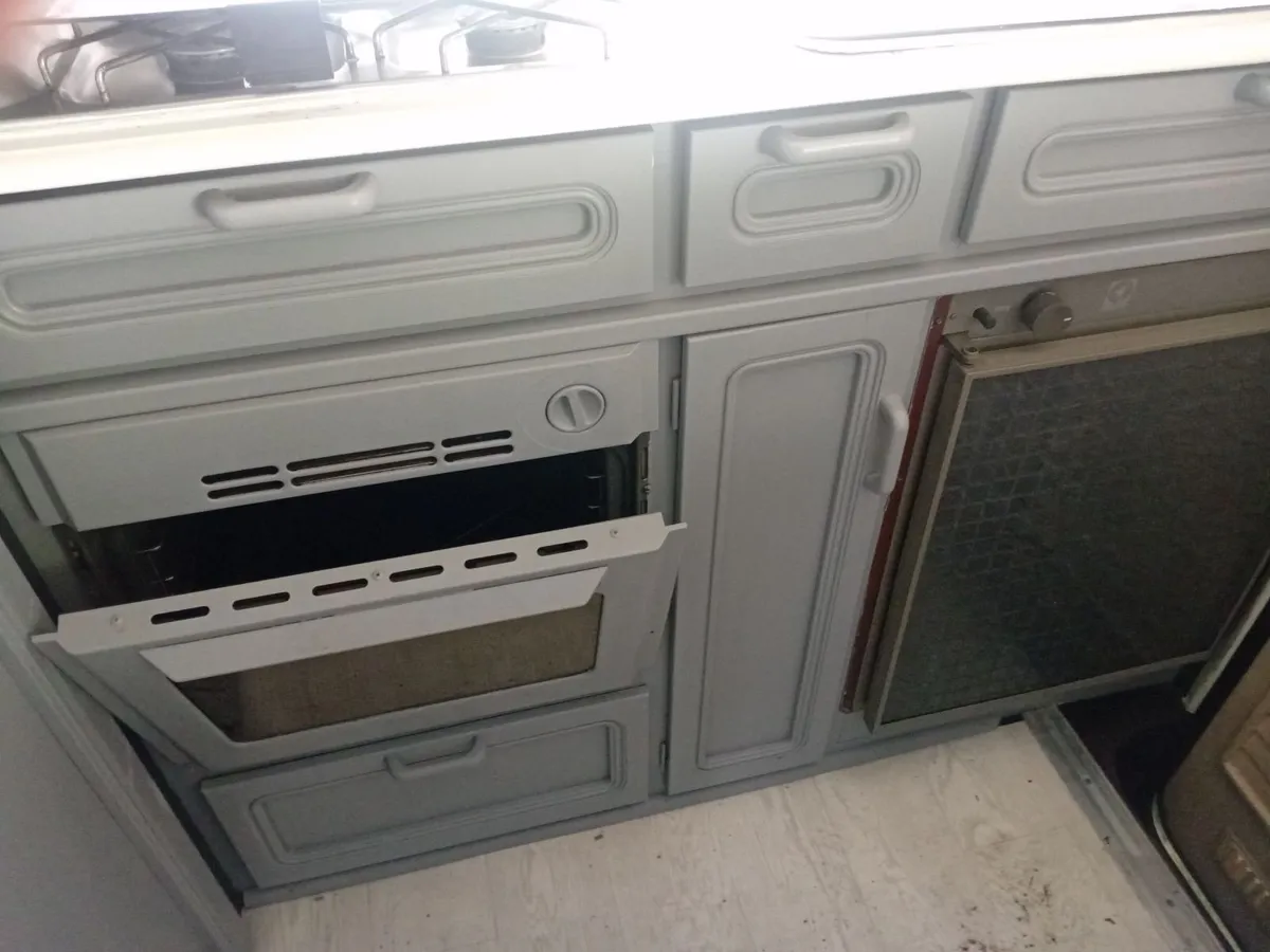 Motor home - Image 4
