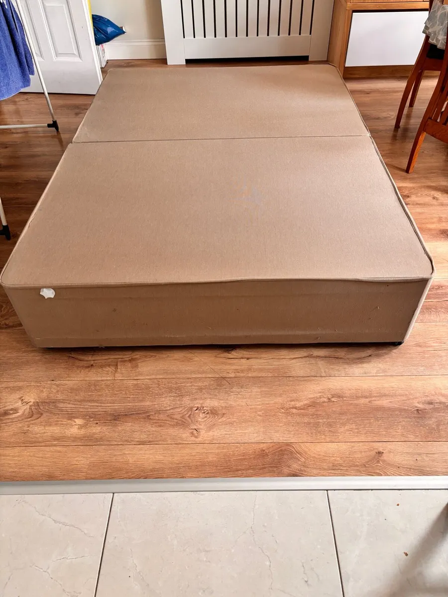Divan bed base Respa 5ft - Image 1