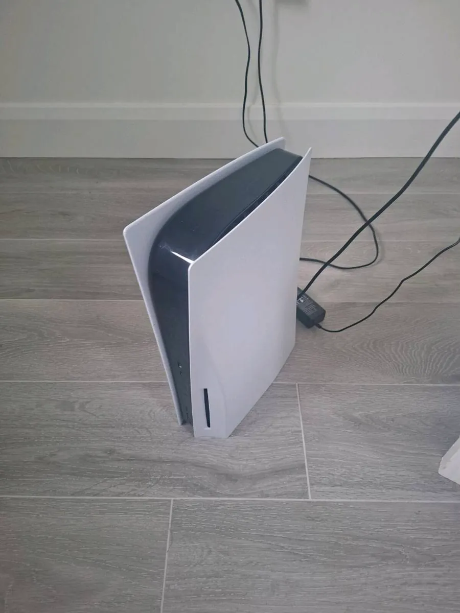Ps5 1tb disc version - Image 1