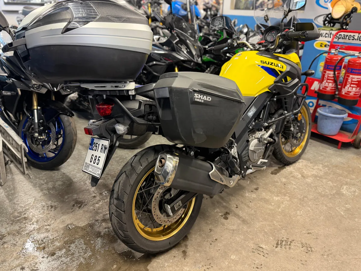 2025 SUZUKI V-STROM DL650 - Image 3