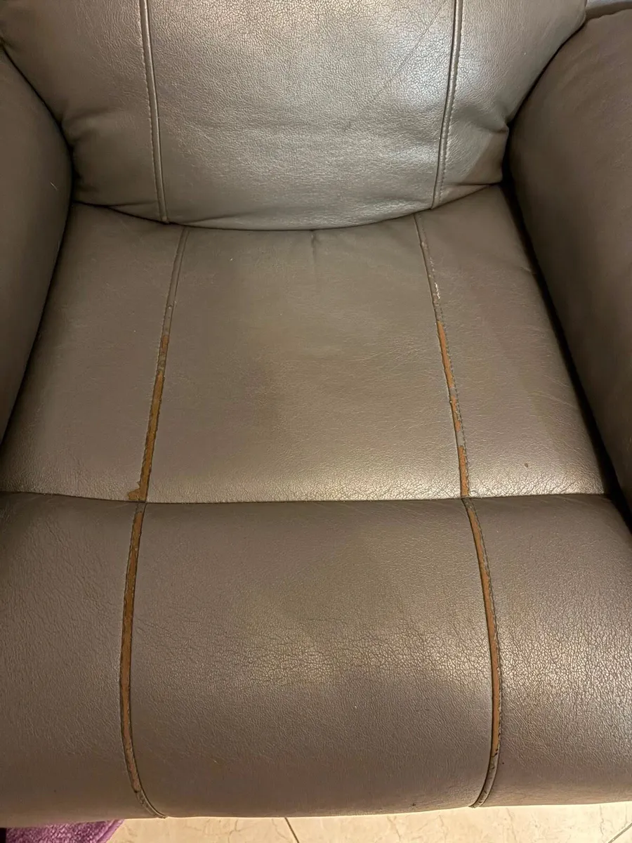 3 + 1 + 1 sofa - Image 4