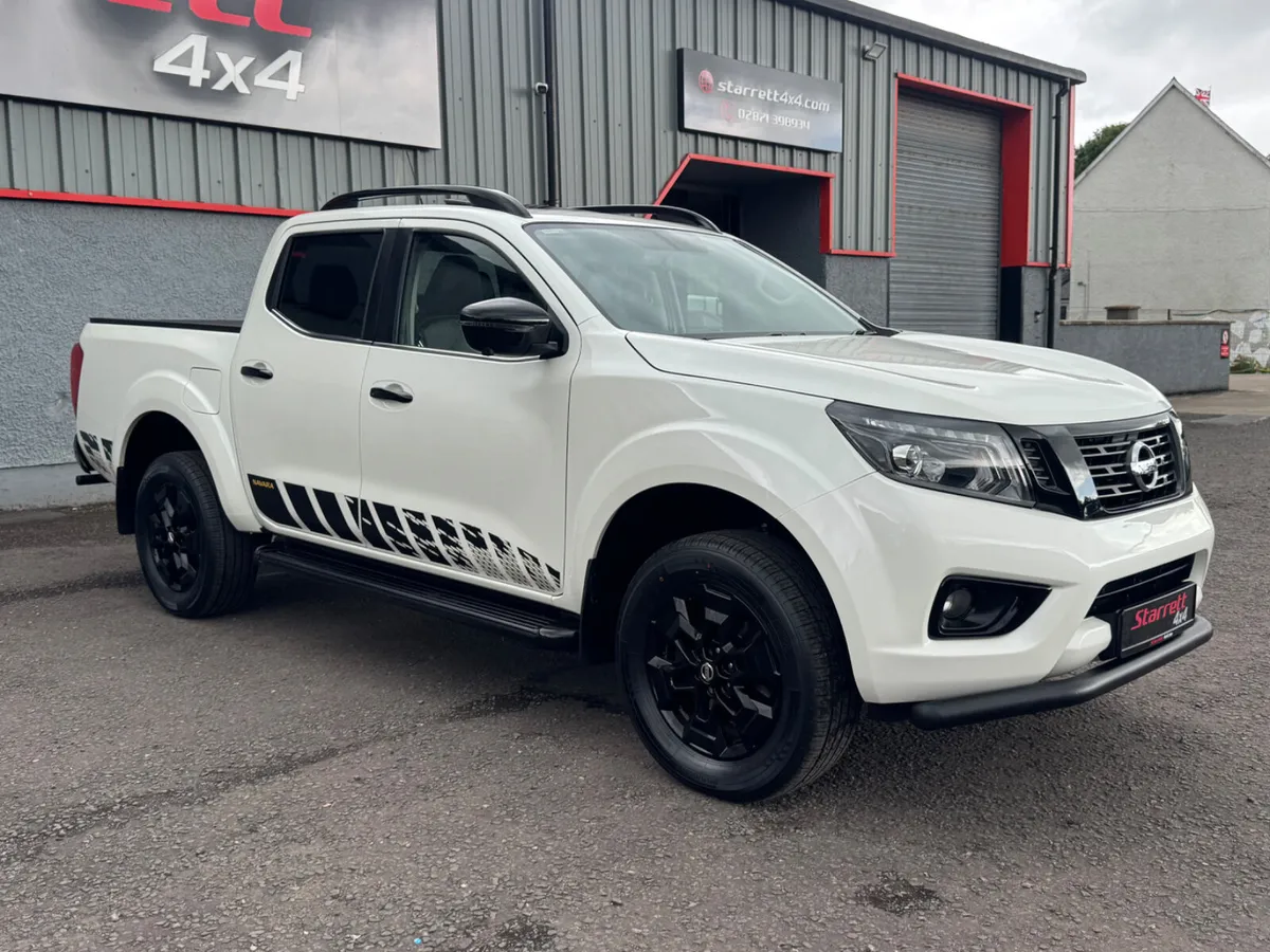 NO VAT - November 2019 Nissan Navara N-Guard - Image 3