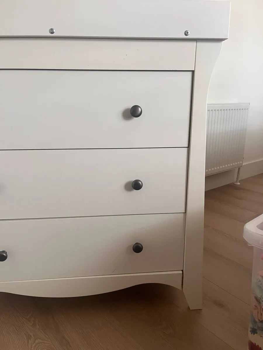 Baby Drawer dresser - Image 2