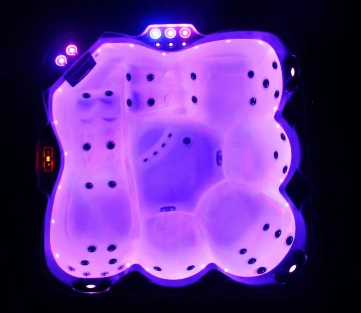 Free Delivery - New Amethyst 5-6 Person Hot Tub - Image 1