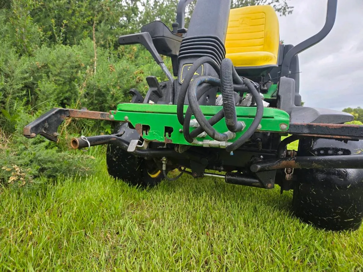 John Deere 2500 - Image 2