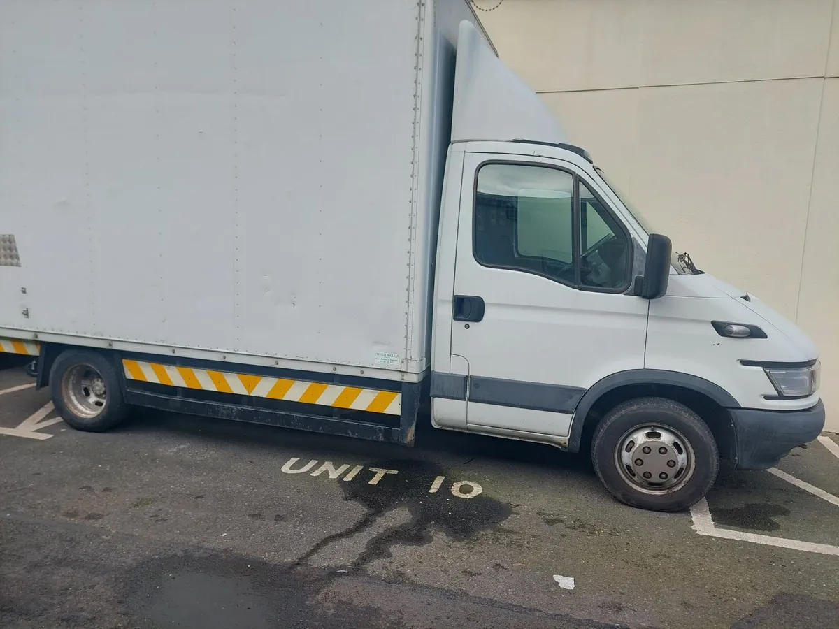 Iveco Daily Box Van 2005 - Image 2