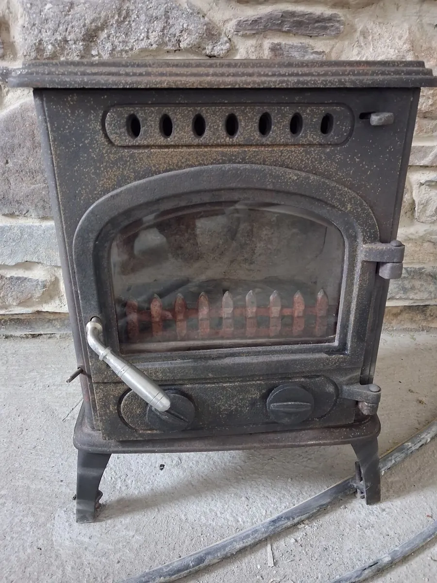 Stove - Image 1