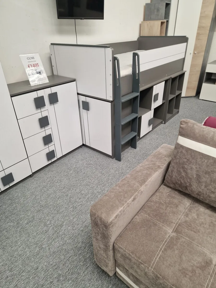 GUMI FURNITURE SET - Image 2