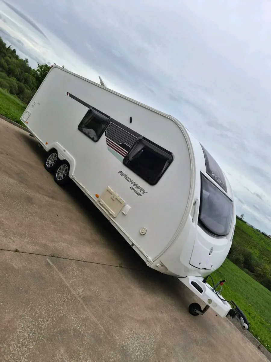 Caravan swift - Image 1