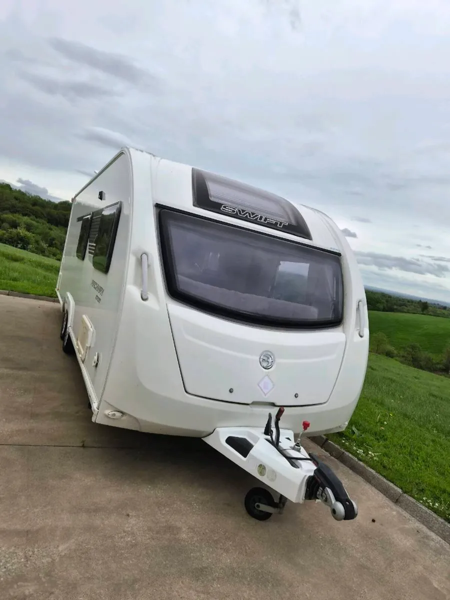 Caravan swift - Image 2