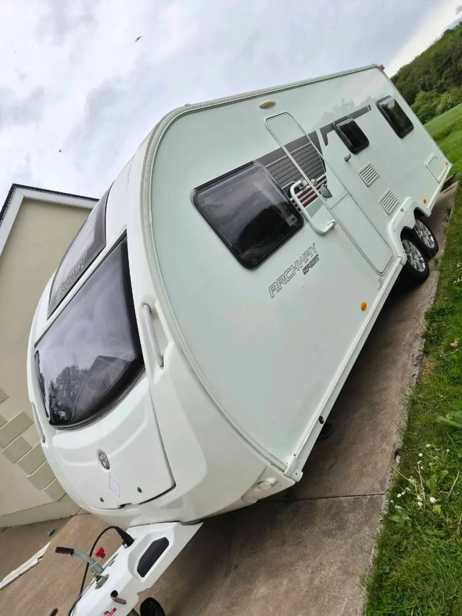 Caravan swift - Image 4