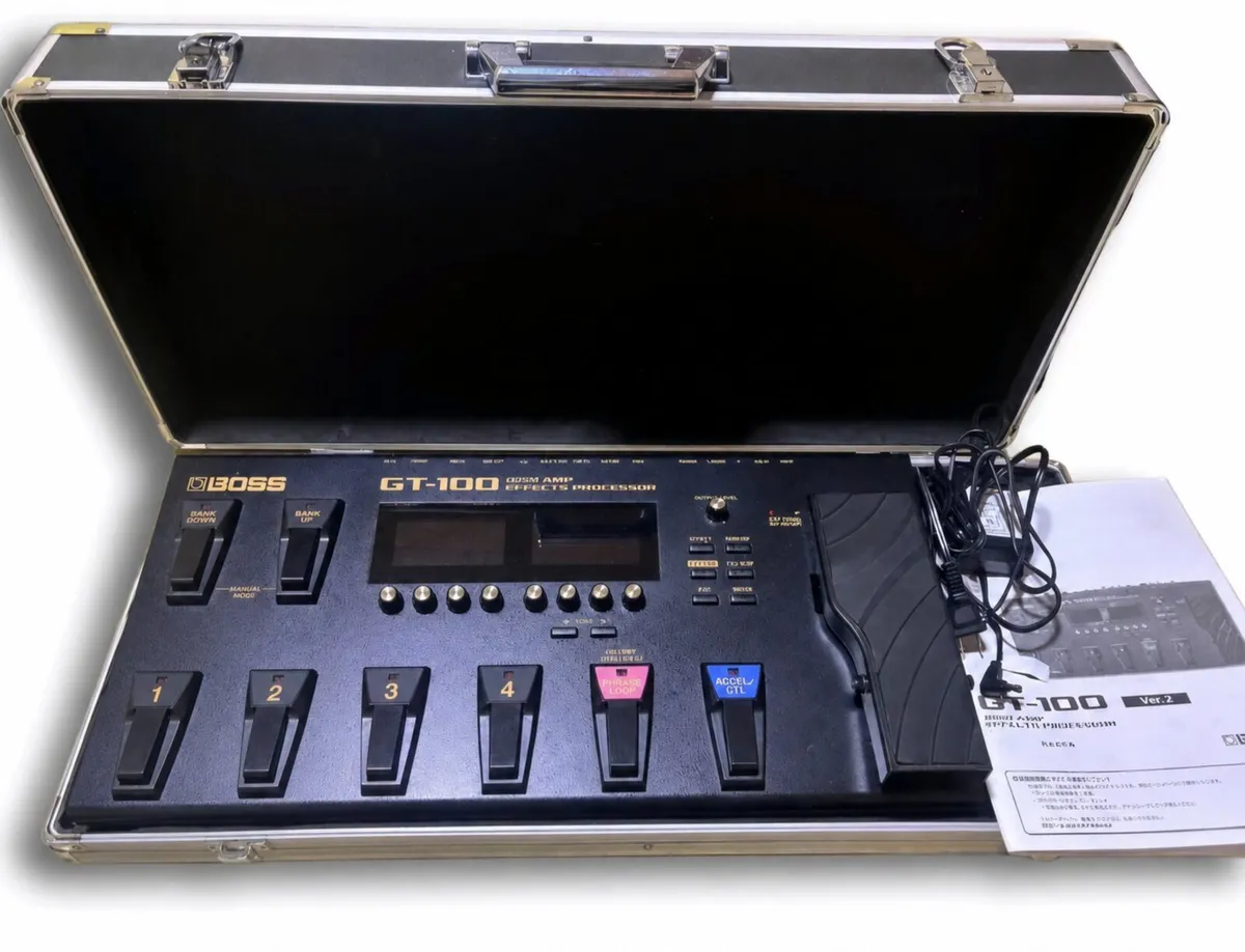 Boss GT100 Multi Effects Pedal - Image 2
