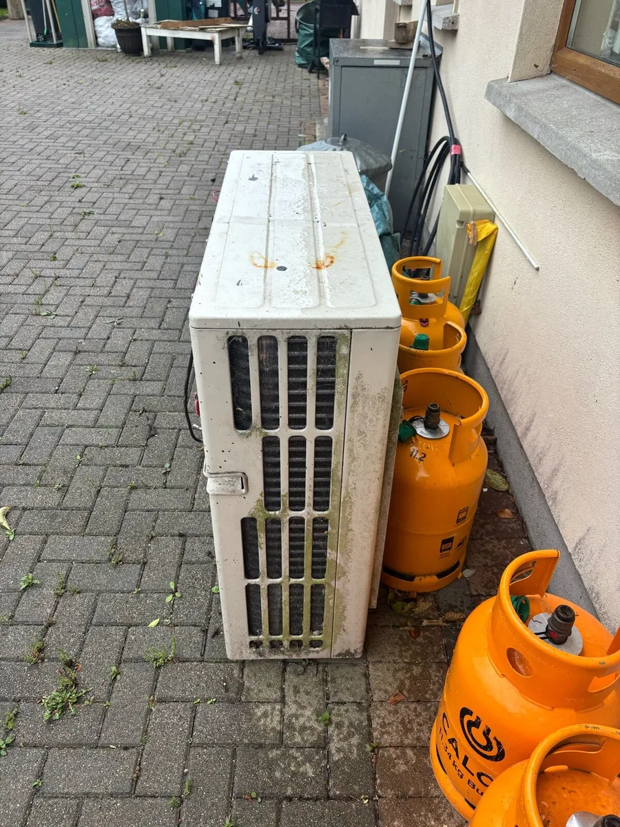 Mitsubishi Ceiling Air Conditioning Unit - Image 4