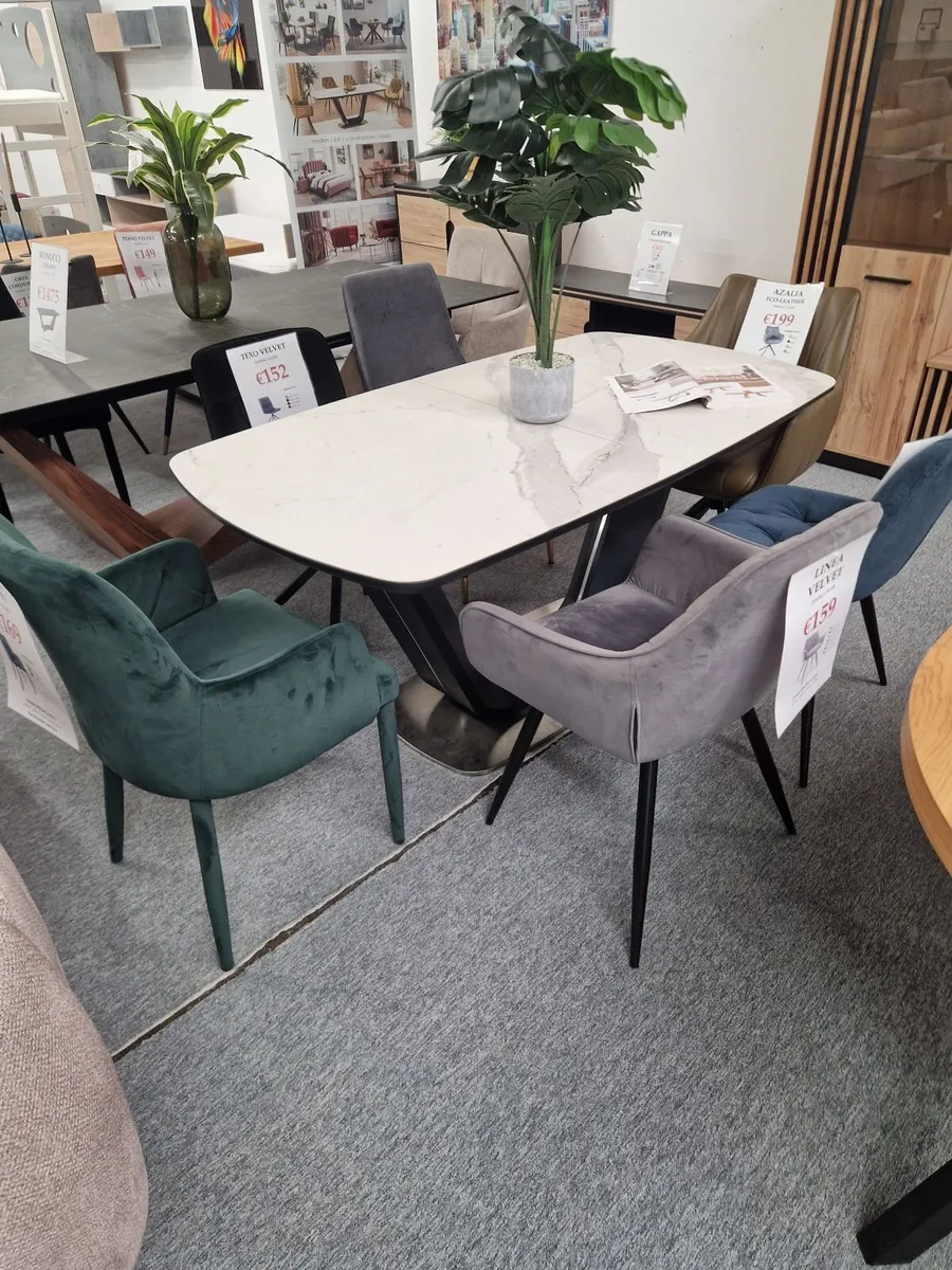 ARMANI CERAMIC DINNING TABLE - Image 1