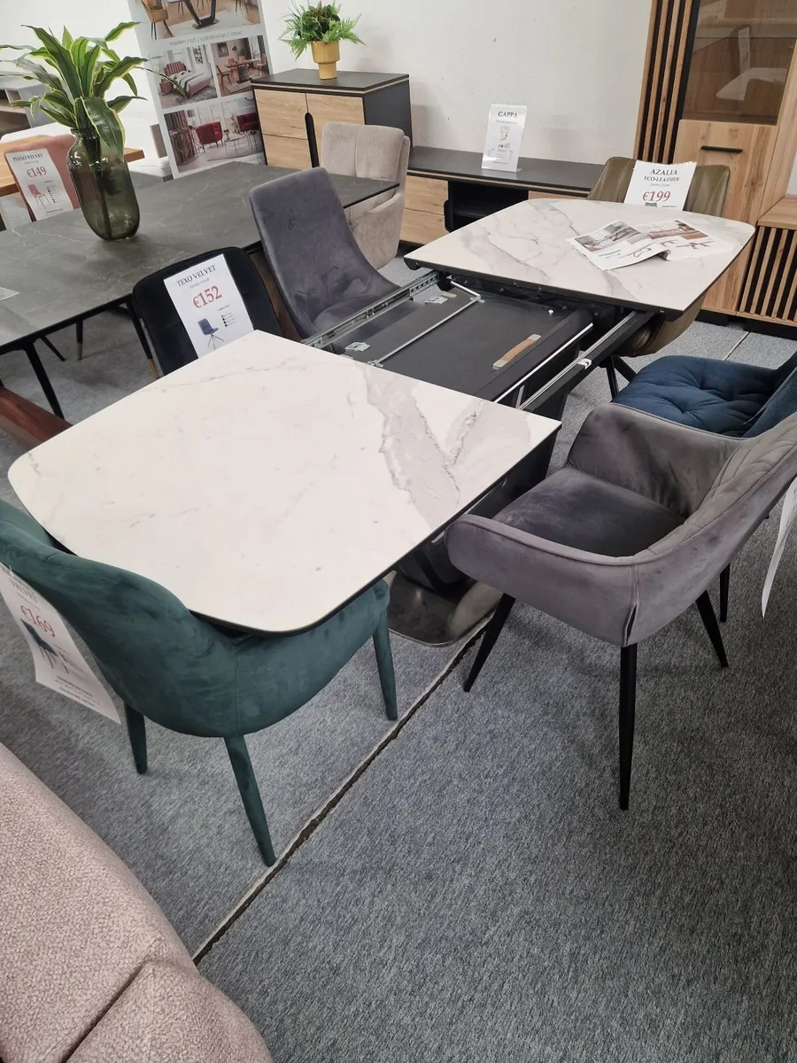 ARMANI CERAMIC DINNING TABLE - Image 2