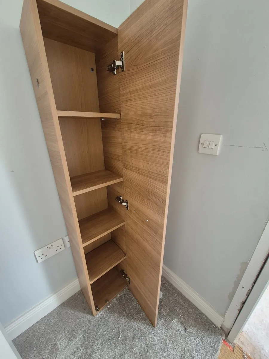 Bathroom Unit - Image 3