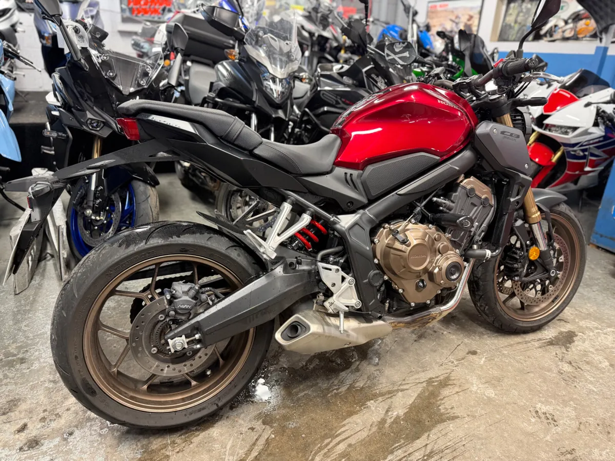 2023 HONDA CB650R - Image 3