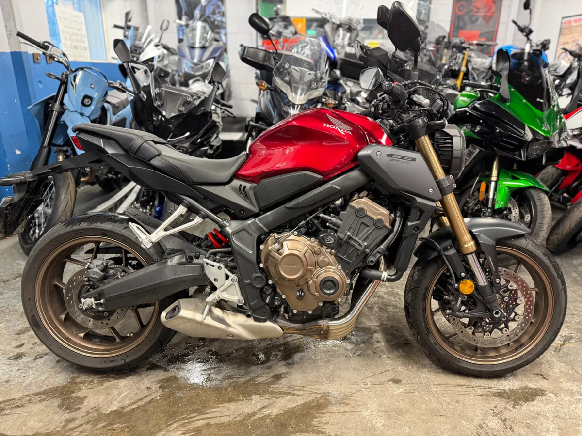 2023 HONDA CB650R - Image 1