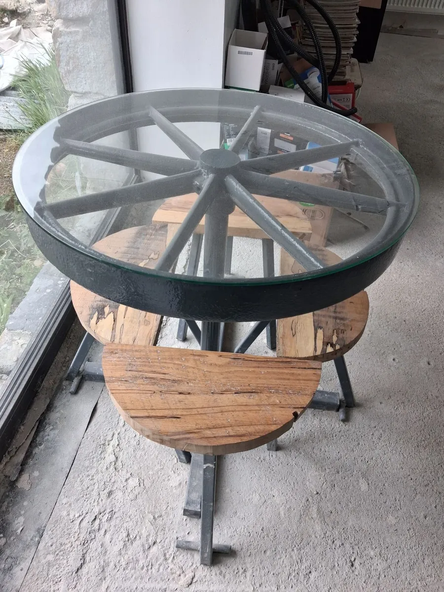 Table & stools - Image 2