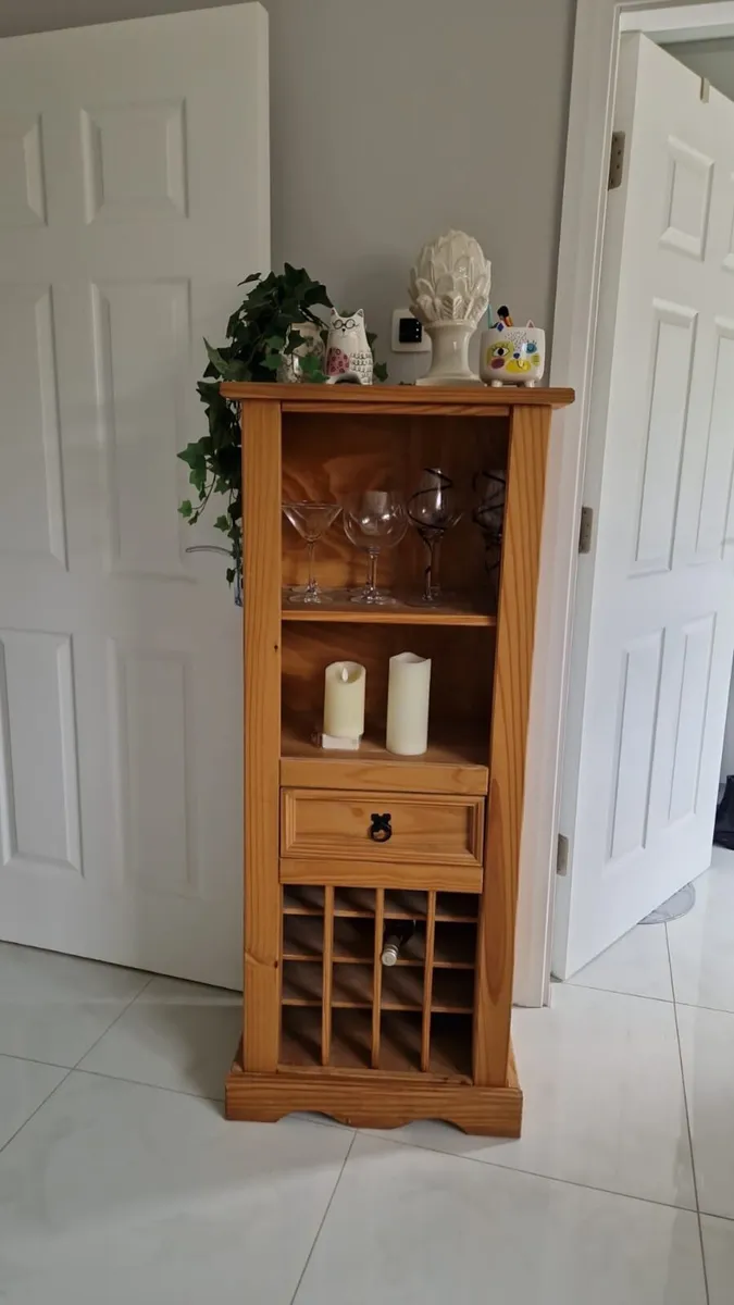Corona  Wine cabinet. - Image 2