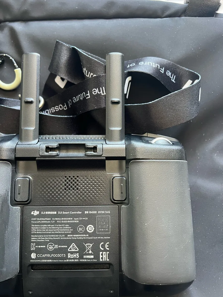 Dji smart controller as new - Image 3