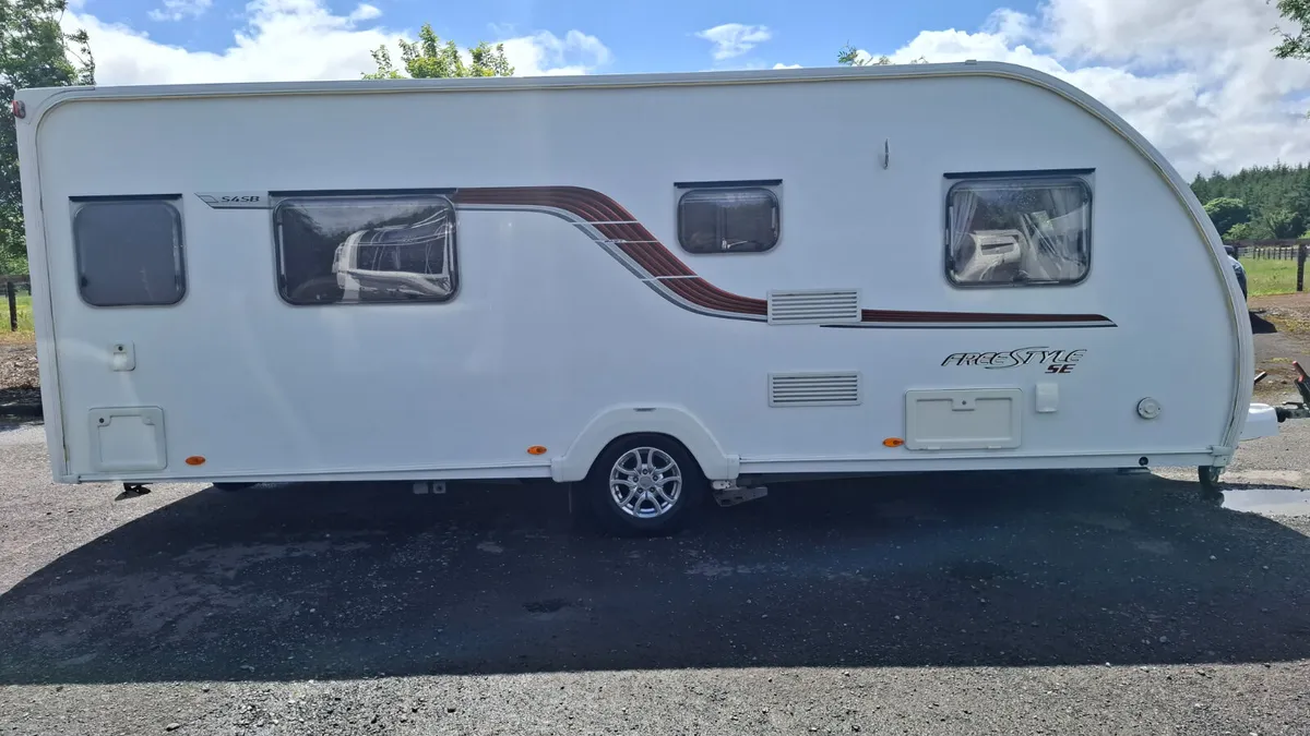 Swift Freestyle caravan - Image 3