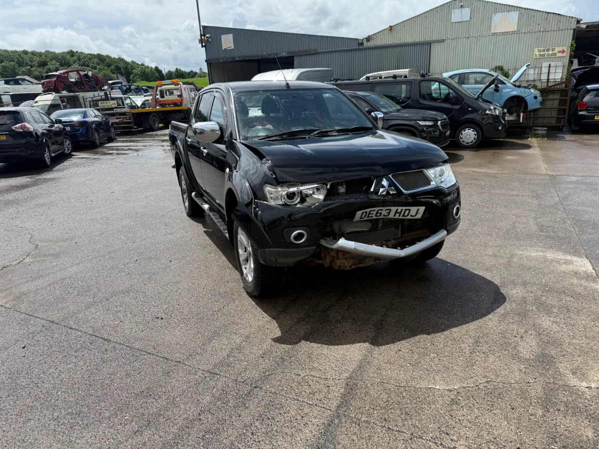 2014 Mitsubishi L200 2.5 DI-D - Image 3