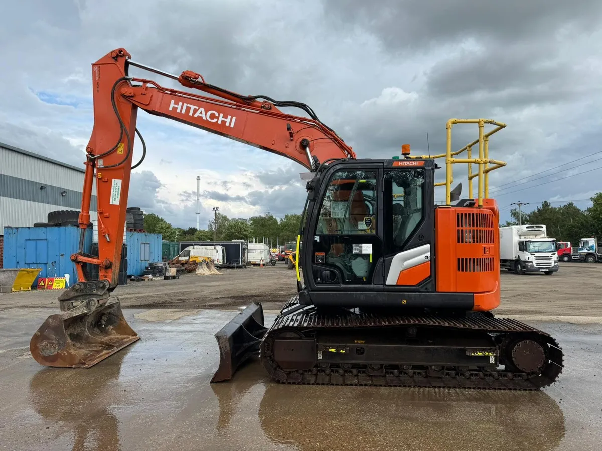 2023 HITACHI ZX135USBL-7 Tracked Excavator - Image 2