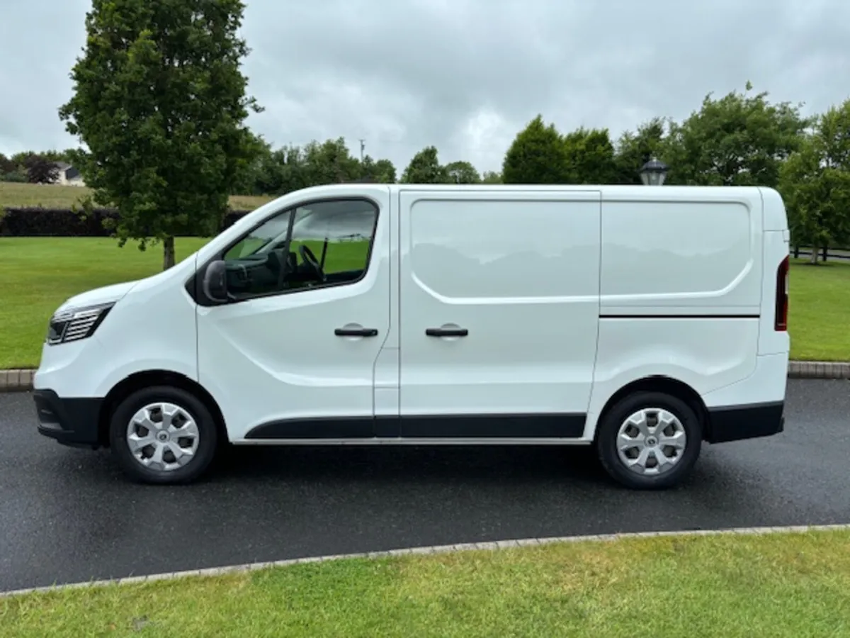 Renault Trafic 2023 - Image 4