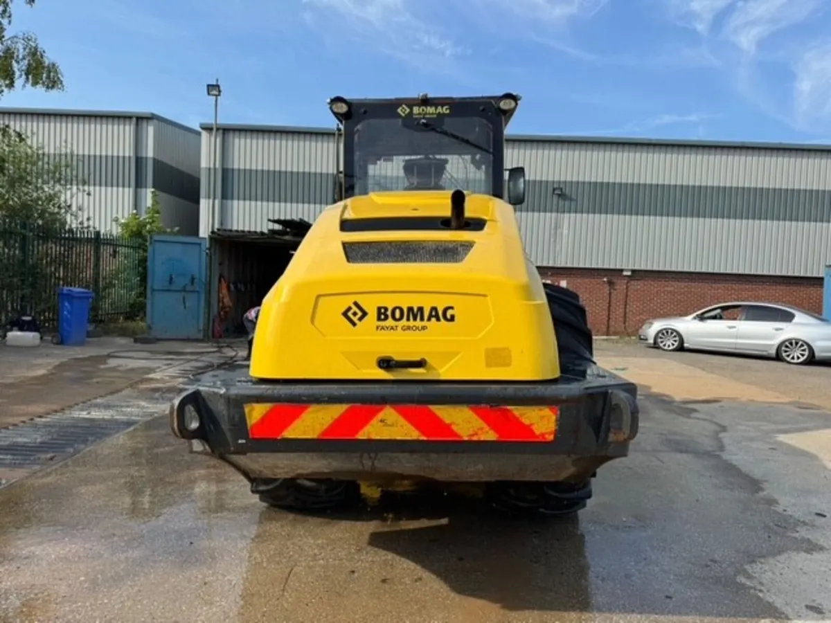 2019 BOMAG BW219 DH-5 SINGLE DRUM ROLLER - Image 4