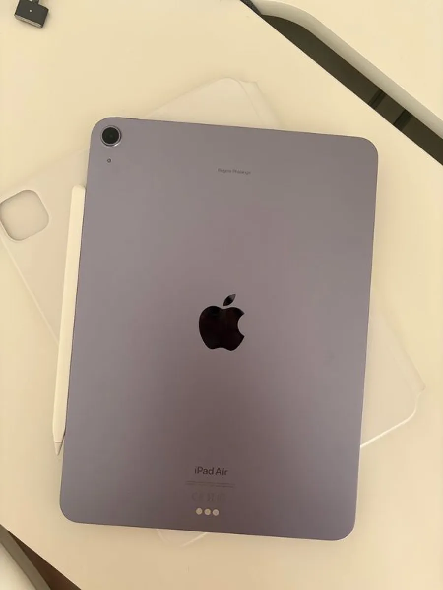 IPad Air (5th Generation) 256GB - Image 2