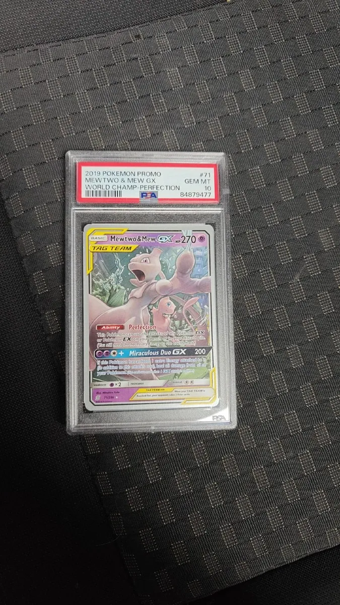 Pokemon 2019 Mewtwo & Mew - Image 1