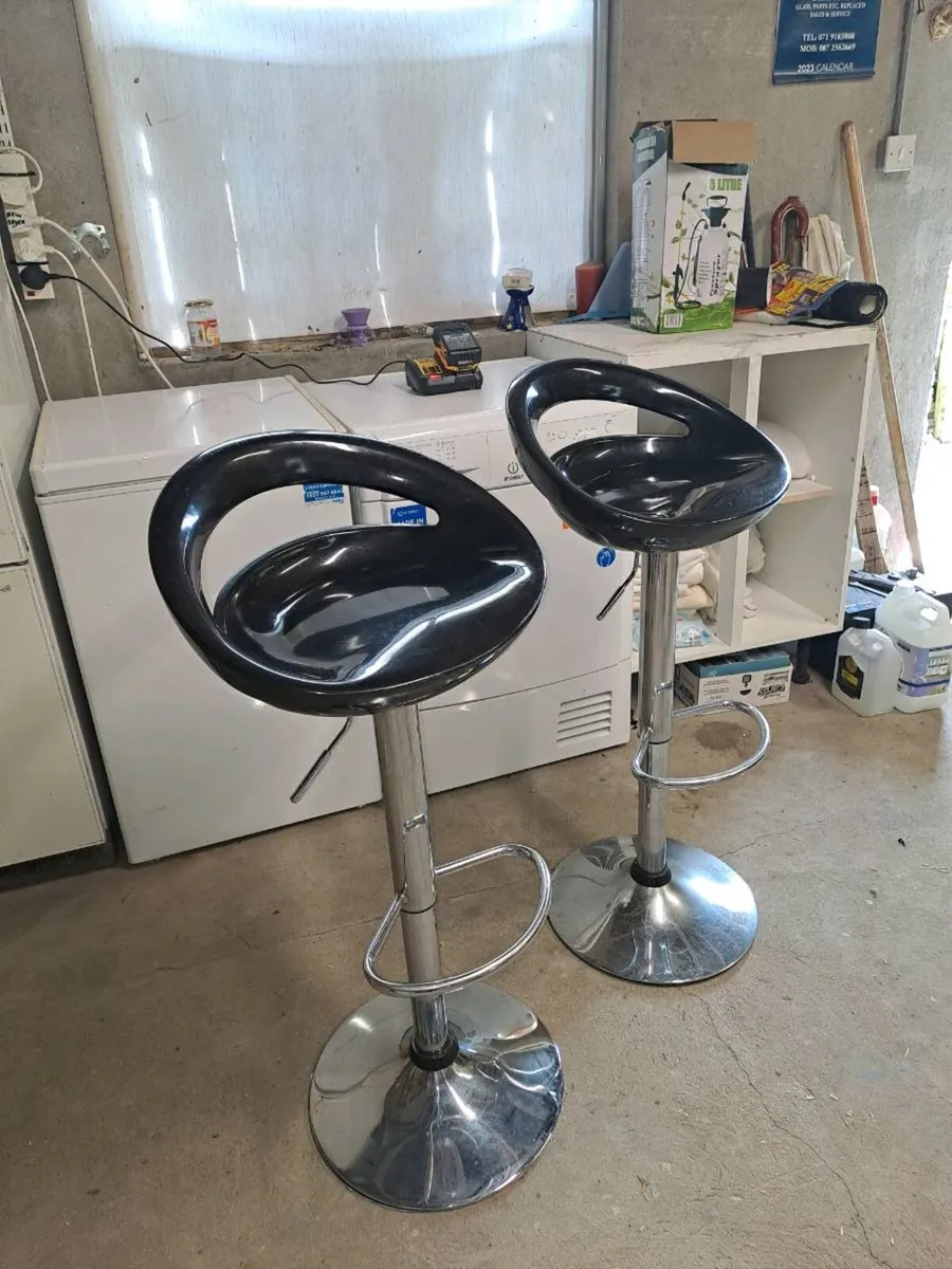 Kitchen stools - Image 3