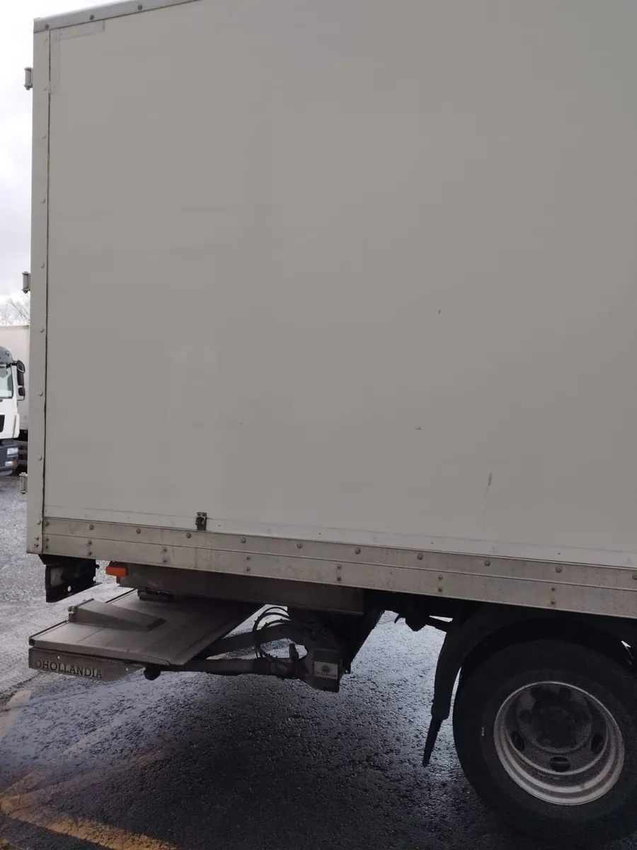 Isuzu F Series 210 HP 2022 - Image 3