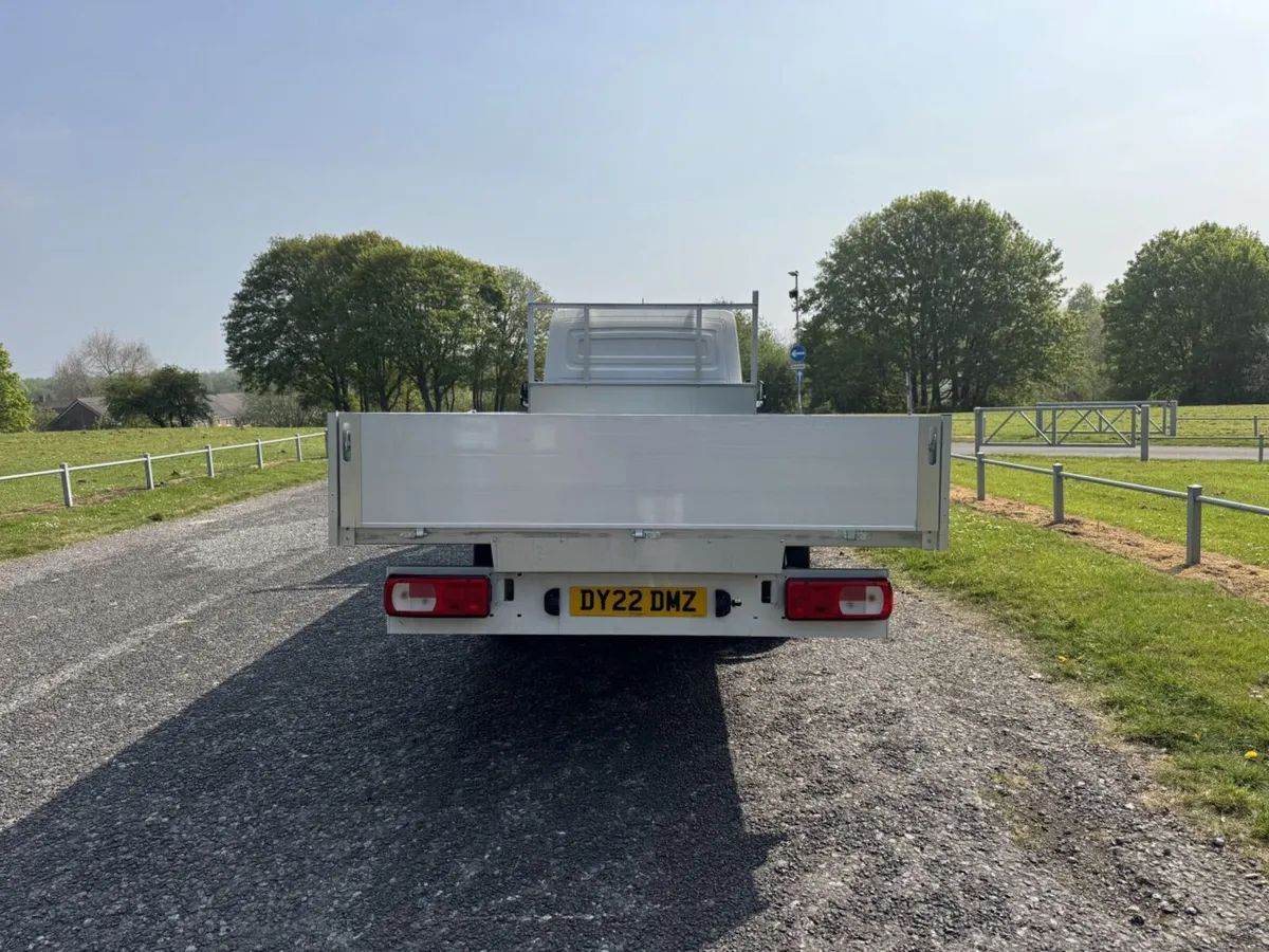 2022 Volkswagen Crafter Dropside Van - Image 4