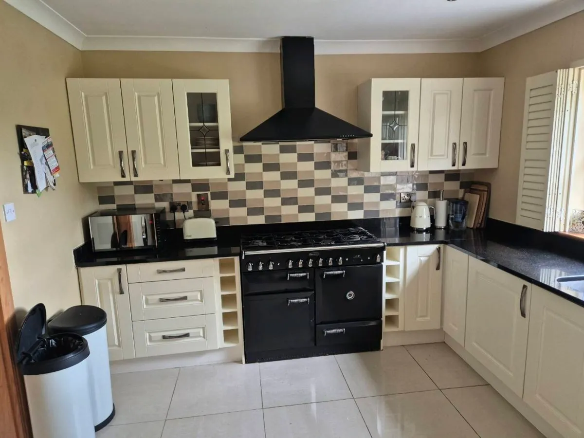 Kitchen - Image 2