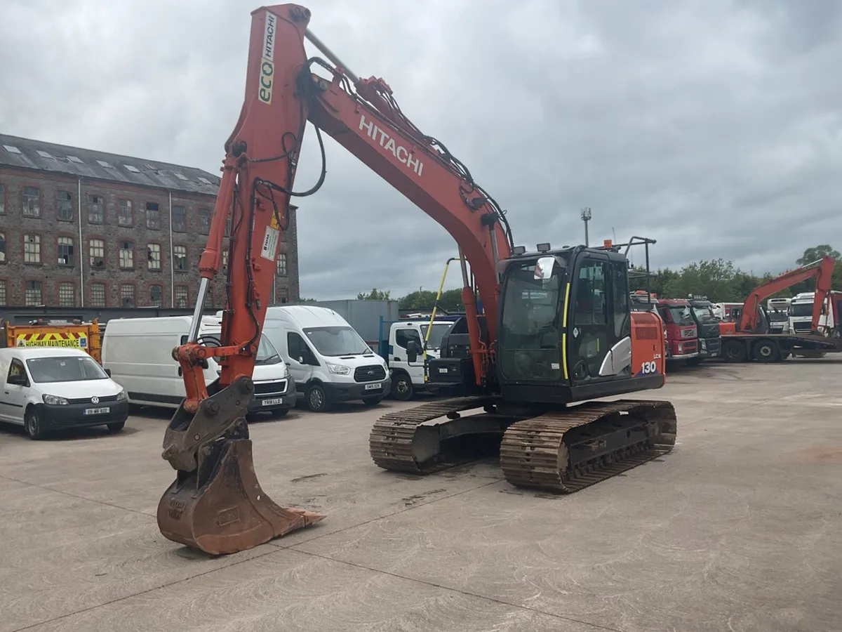 2020 HITACHI ZX130LCN-6 Tracked Excavator - Image 2