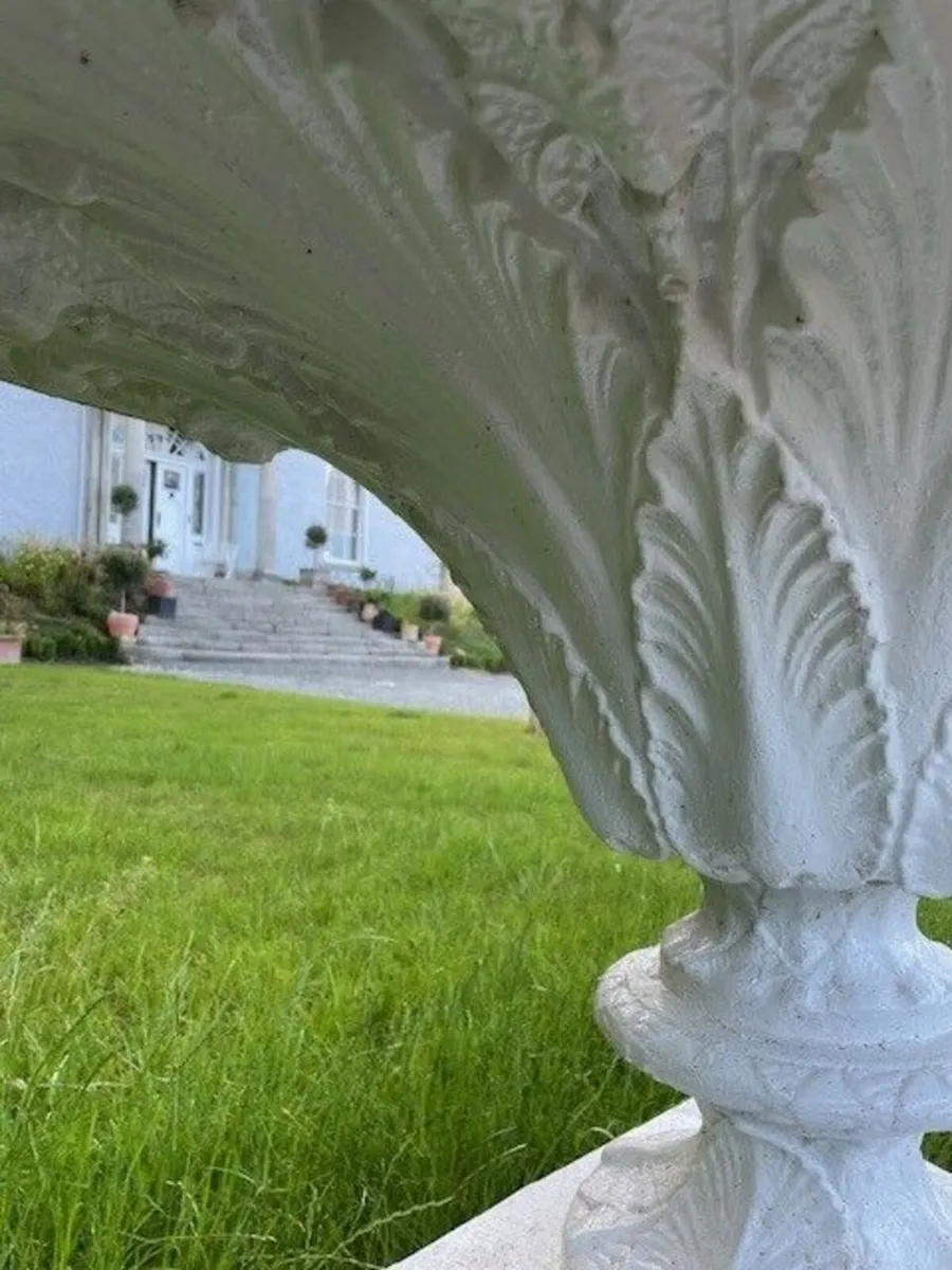 Antique Water Fountain . Large Three Tier Cast Iro - Image 3