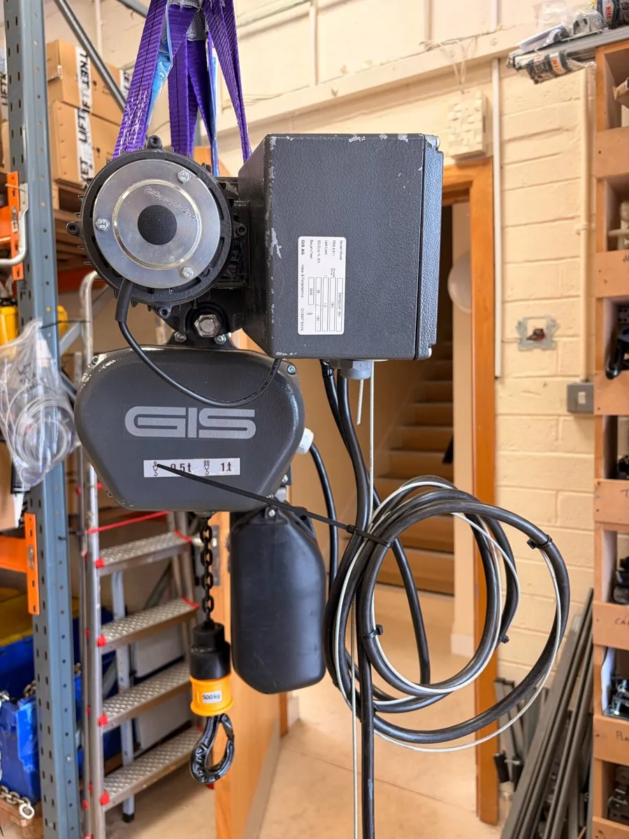 Hoist GIS 500kg with power travel trolley - Image 4