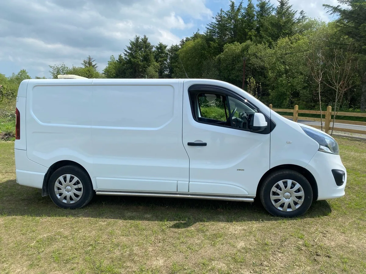 152 Vivaro Swb sportive,   Trafic , primastar, - Image 2