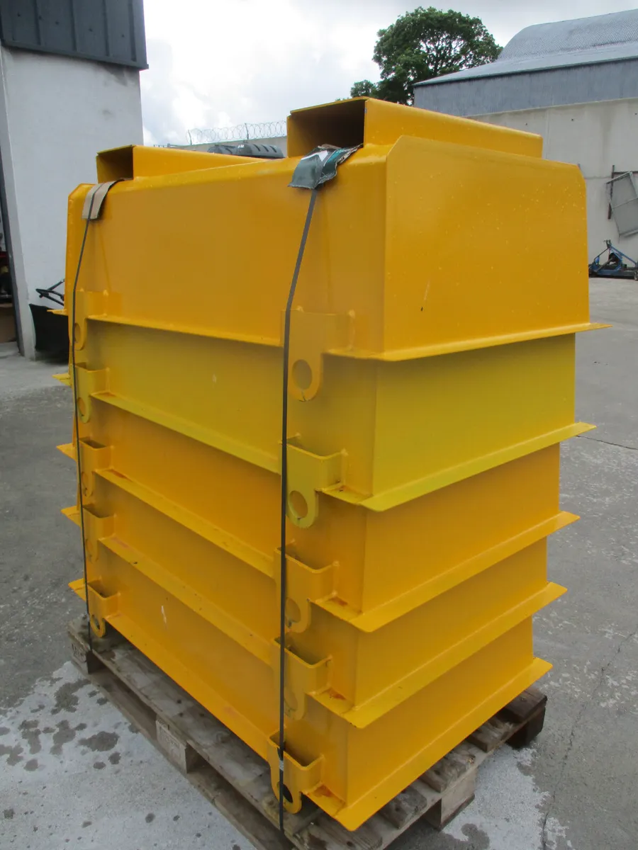 motar concrete steel bin /tubs - Image 1
