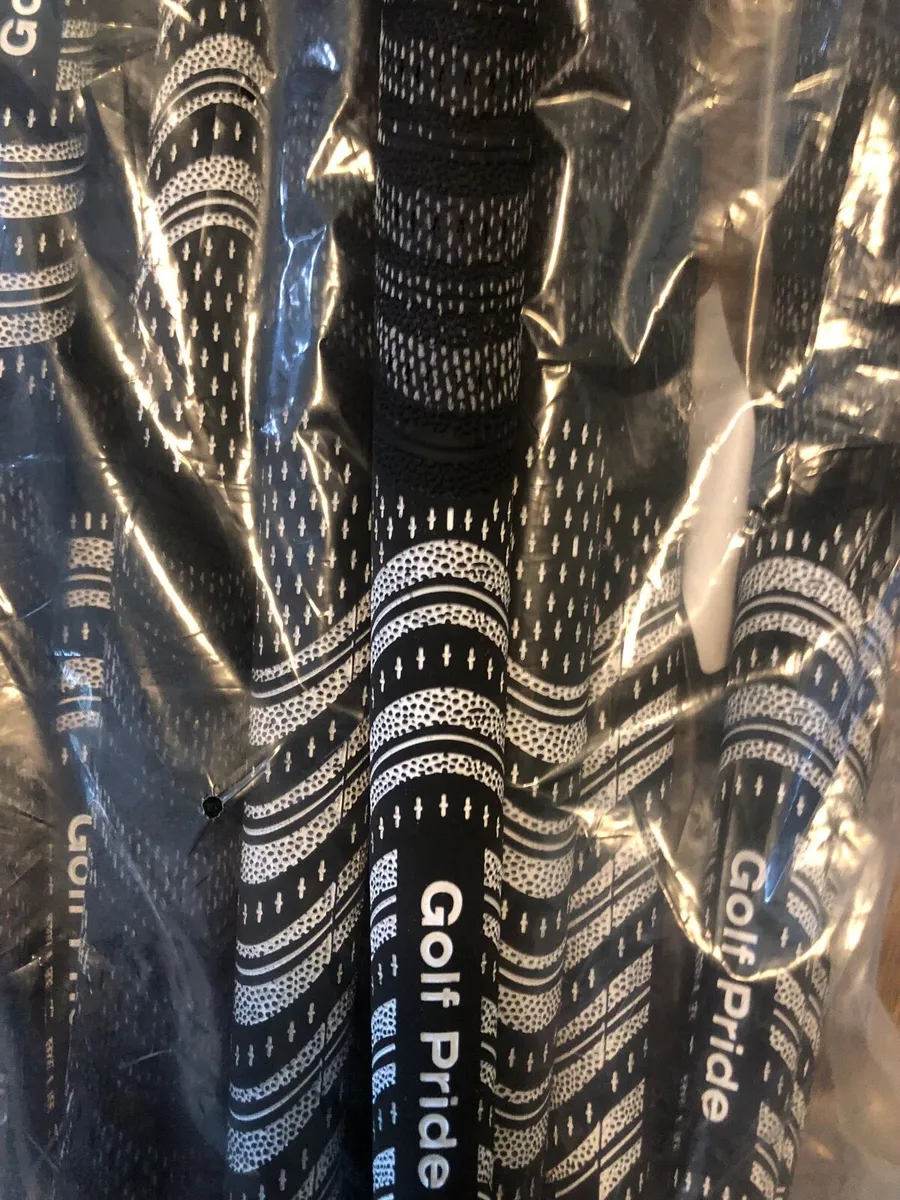 Set Golf Pride & Lamkin Grips ( Final Reductions ) - Image 1