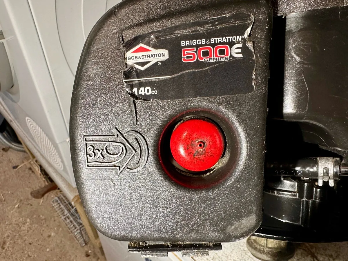 Lawnmower engine - Image 2