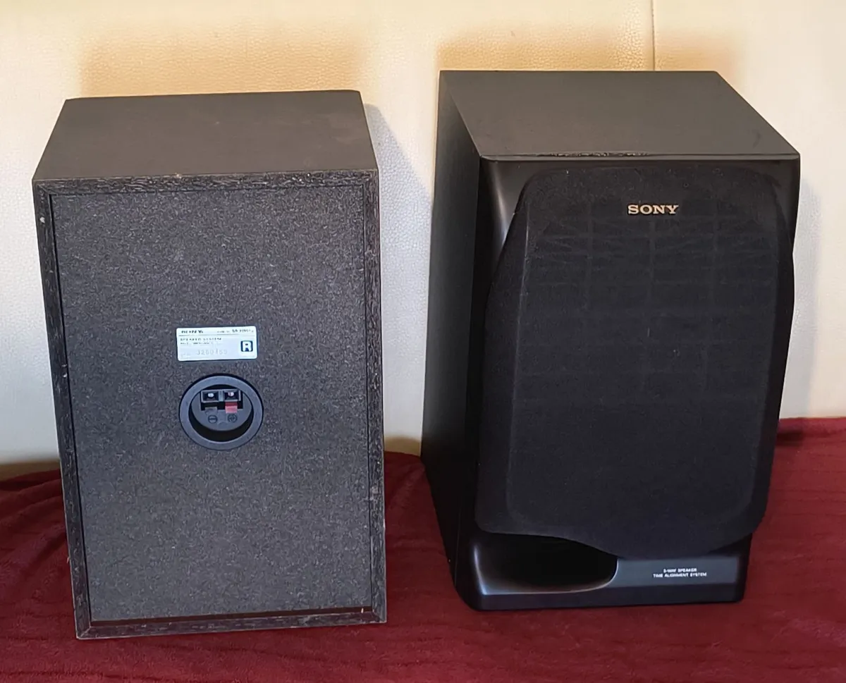 Bookshelf Speakers  Sony Stereo  6 Ohms - Image 2