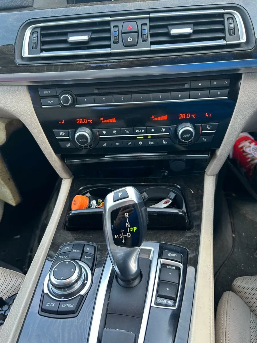 bmw 750i very low mileage - Image 4