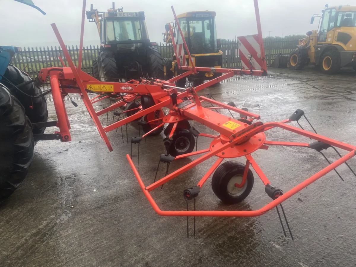 Kuhn 4 rotor tedder - Image 3