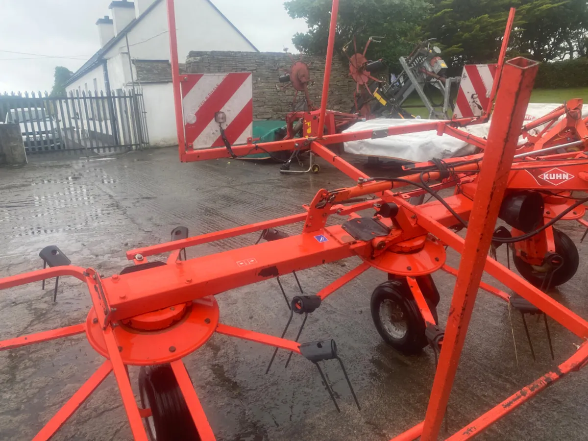 Kuhn 4 rotor tedder - Image 2