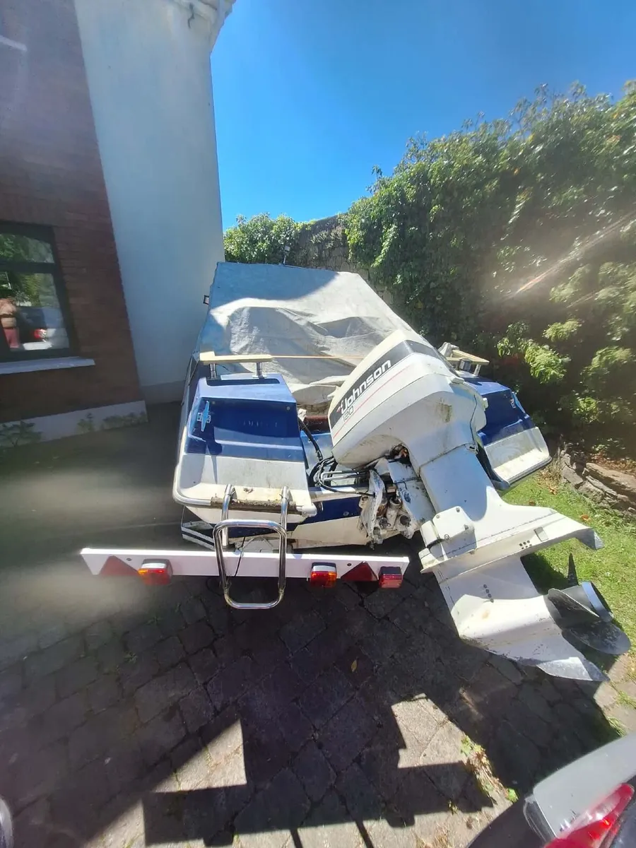 Boat + Trailer – €2,100 - Image 3