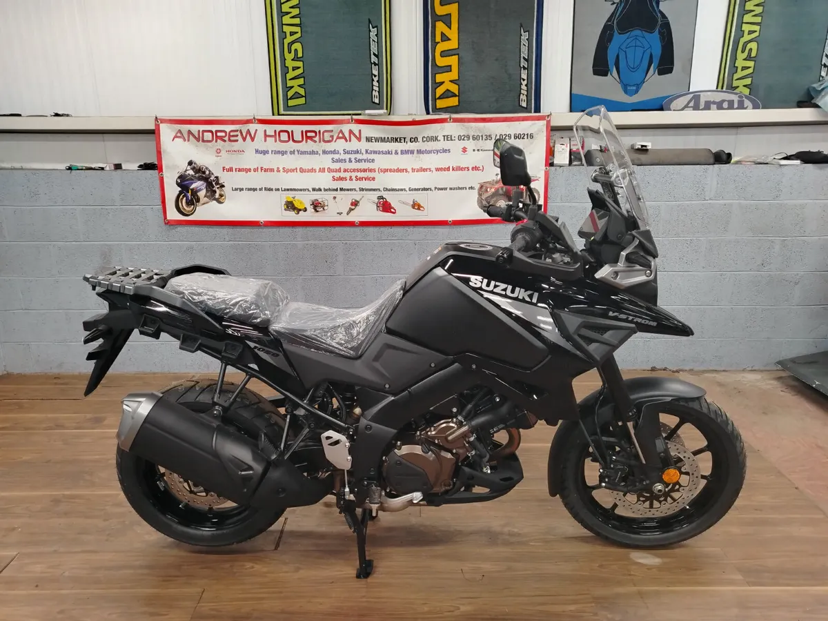 Suzuki DL1050 V Strom Black - Image 1