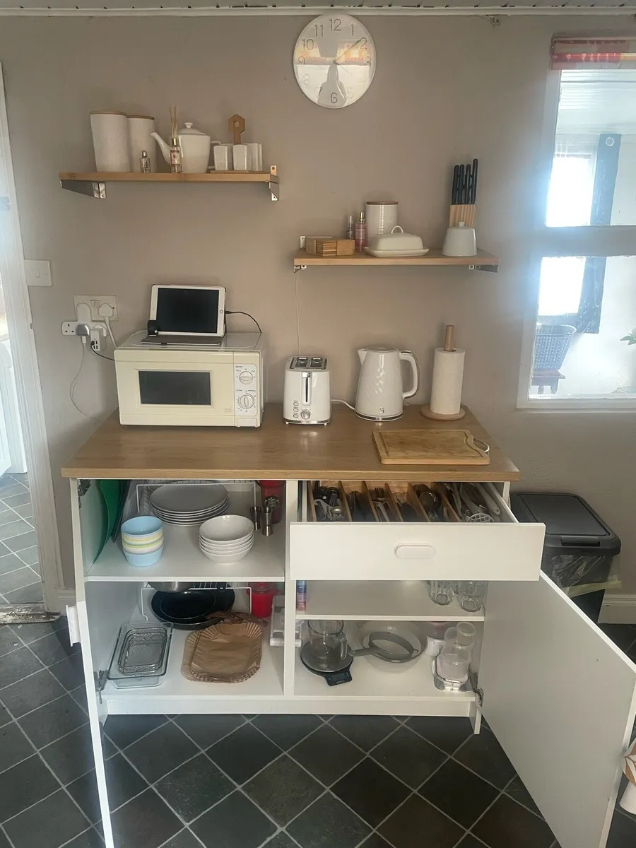 Kitchen - Image 3